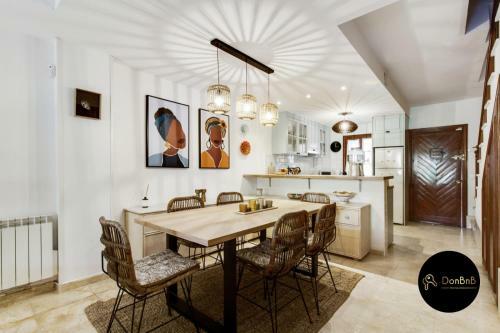 Bonito Chalet En Estepona Con Piscina Y Playa