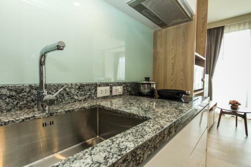 Cozy Apartment 7 Min Walk From Bangtao Beach