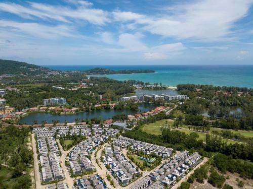 Villa 3bdr Townhouse 800m From Bangtao Beach