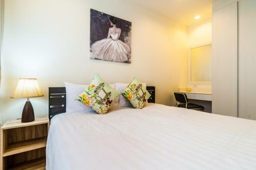 Villa 3bdr Townhouse 800m From Bangtao Beach