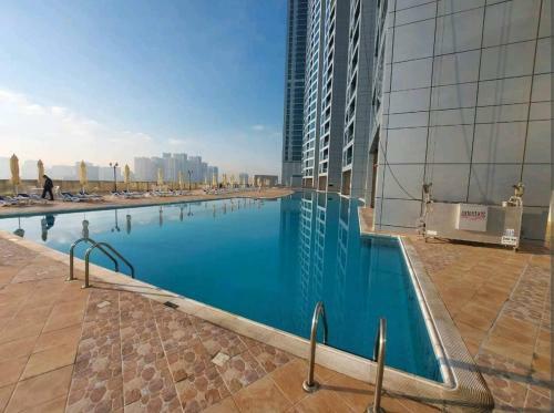 2 Bedroom Luxury Beach Apartment With Full Seaview