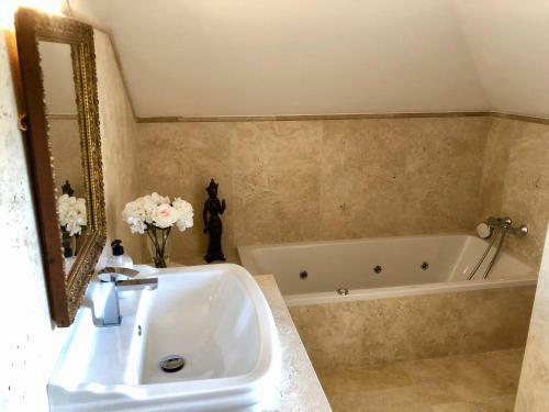 Huge Golf And Spa Mansion 8 Min From Puerto Banus