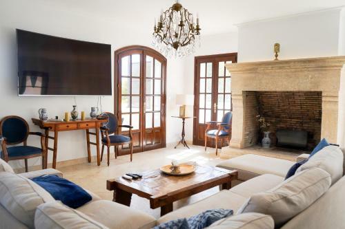Huge Golf And Spa Mansion 8 Min From Puerto Banus