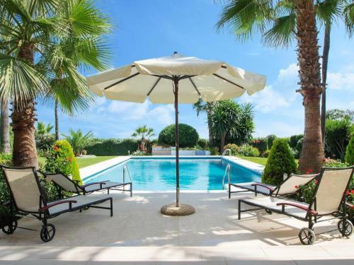 1077 Beach Villa El Paraiso