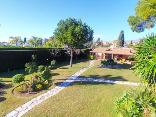 1077 Beach Villa El Paraiso