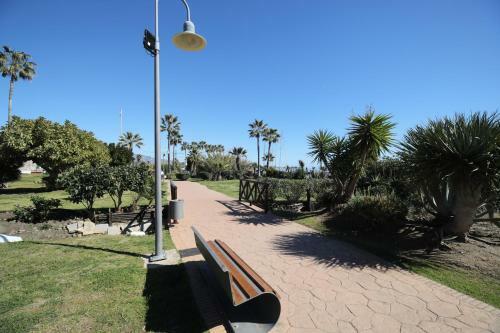 Apartamento Relaxing Beachfront Complex With Swimming Pool In Costalita