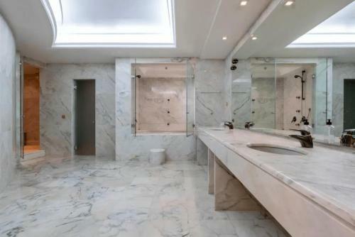 The Palace Marbella - Lavish Beachfront Villa