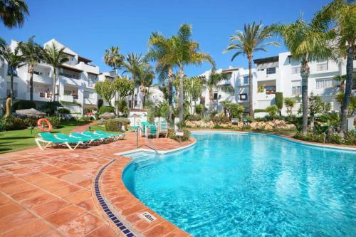 Apartamento Beachside Appartment With Pool, 150m To The Beach