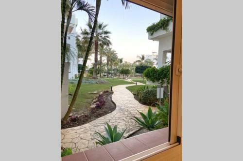 Apartamento Beachside Appartment With Pool, 150m To The Beach