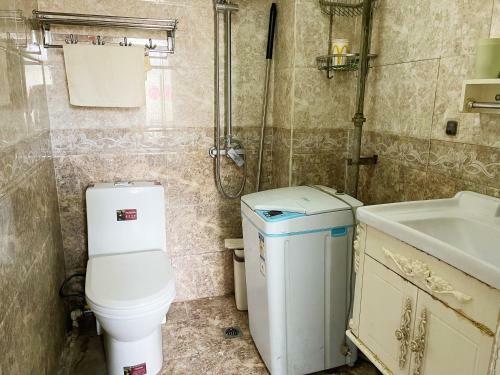 Panjiayuan Apartment