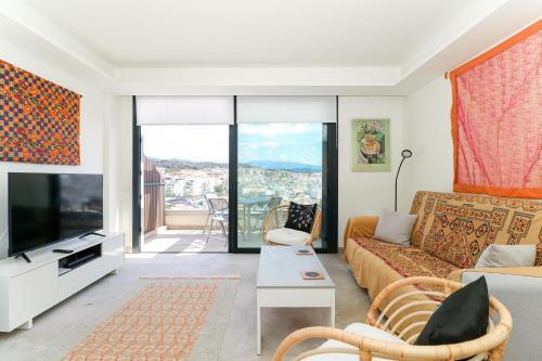 Newly Refurbished 2bed Apartment In Residence Infinity, Pool By Rafleys