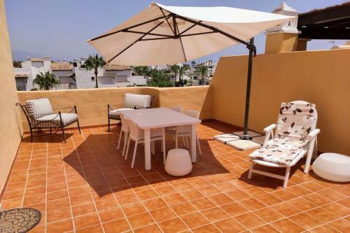 Apartamento �tico En Marbella Con Vistas Al Mar