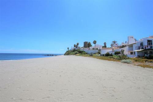 Beachhouse Galore