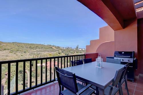 Spacious Penthouse Stunning Views