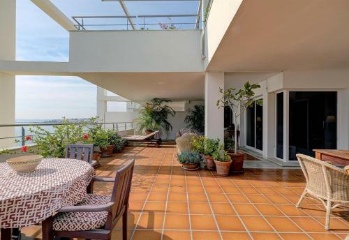 Apartment Boulevard 304