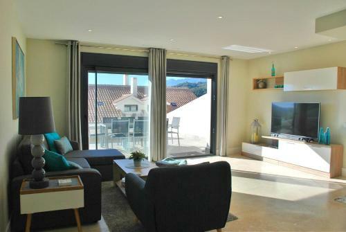 Modern Apartment With View To Gibraltar + Jacuzzi