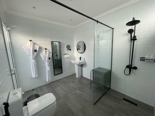 Pura Eco Retreat, Jubail Island