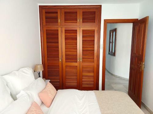 Apartamento En Primera L�nea de Playa En Estepona
