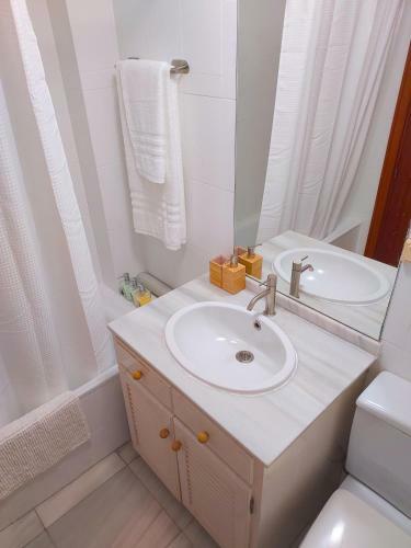 Apartamento En Primera L�nea de Playa En Estepona