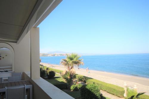 Fabulous 3 Bedroom Apartment On The Beach - Rdr243