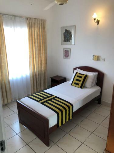 3 Room 10th Floor Apartment - Colombo City