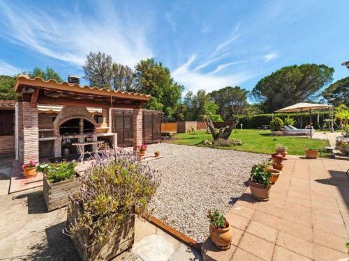 Casa Rustica Con Piscina En Girona