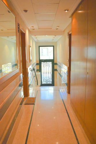 4 Bed Ground Floor Apartment With Rooftop Pool