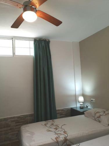 Villa With Serene Mountain Views. Spacious Garden With 10x5m Pool.