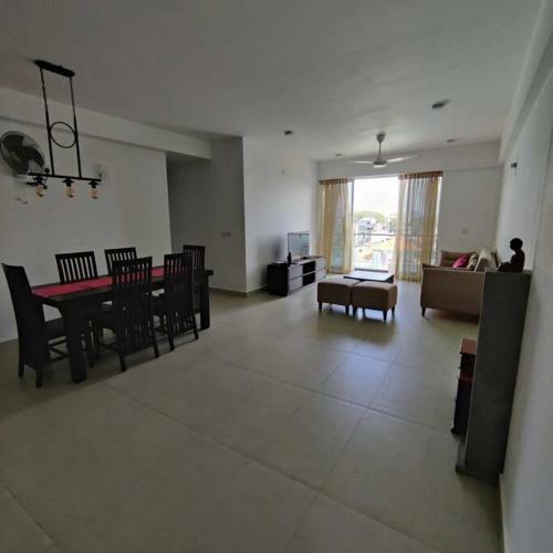 3 Bedroom Apartment In Close Proximity To Beach