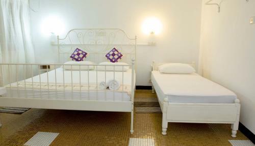 Hostal Barnes Villa