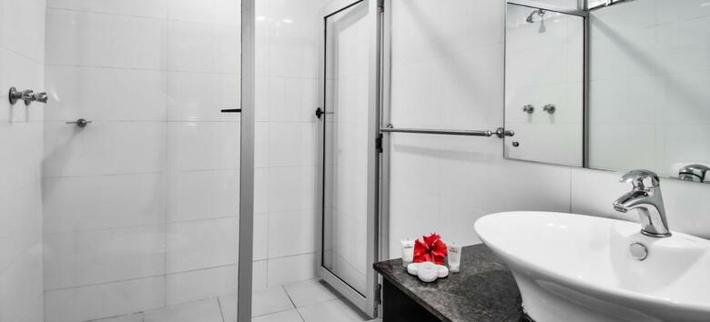 Tanoa Skylodge Hotel