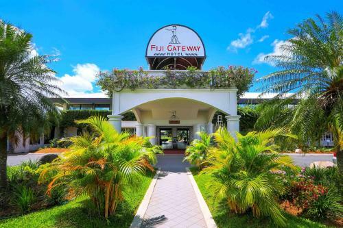 Raffles Gateway Hotel