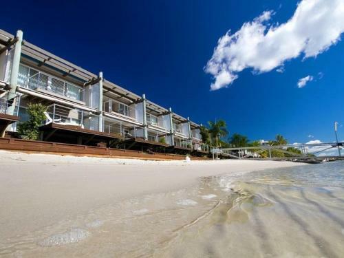 Driftwood Apartments