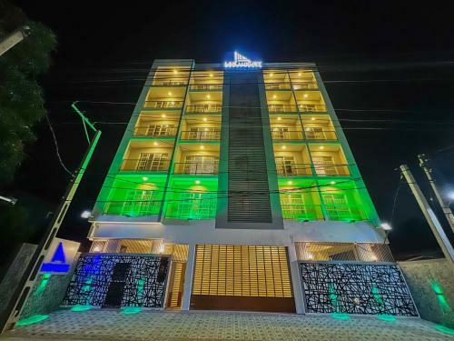 Lar Luxury Apartments
