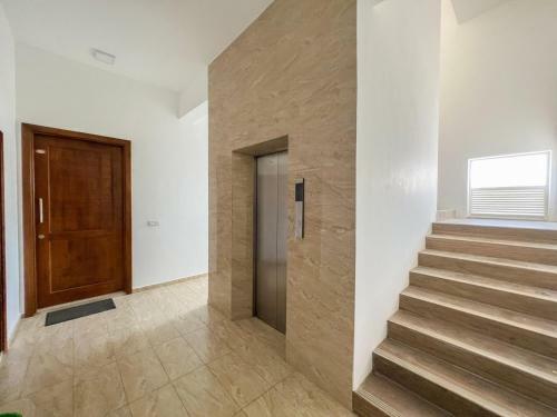Lar Luxury Apartments