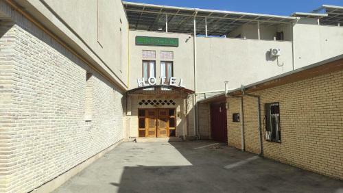 Qala Hotel
