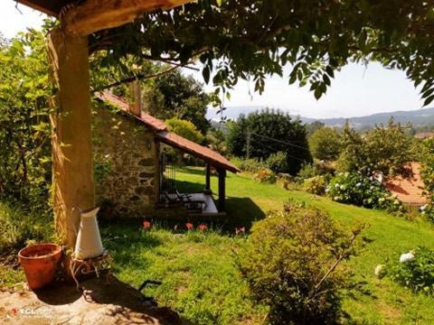 O Lughar Darriba Fogar Natural