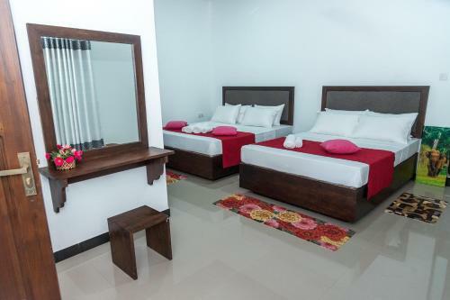 Hotel Sadee's Place