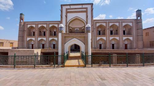 Hostal Sayidbek Hotel