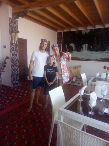 Hostal Rasulboy Guest House