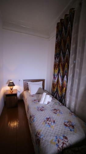 Hostal Qutlug Qadam Guest House