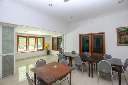 Hotel Sanashtri By Shm