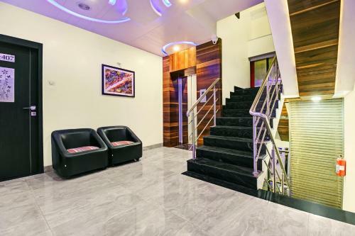 Townhouse Oak Hotel Hillview