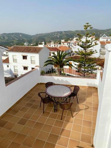 Casa Con Incre�bles Vistas A Las Monta�as Y Al Mar