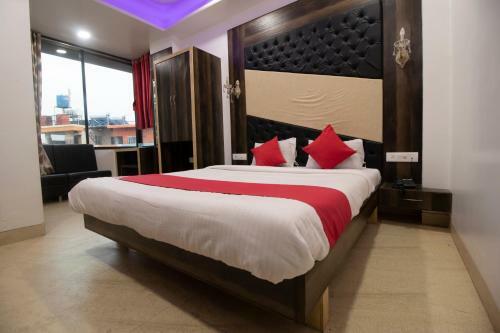 Oyo Flagship 43003 Hotel Sai Plaza