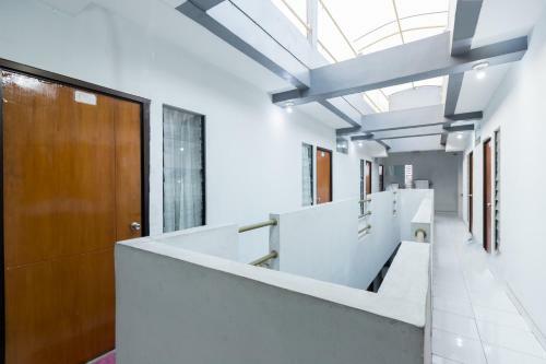 Hotel Oyo 1516 Cemara Gading Syariah