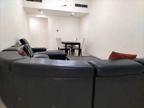 Sahara Mall 3 Bedroom Apartment Nahda