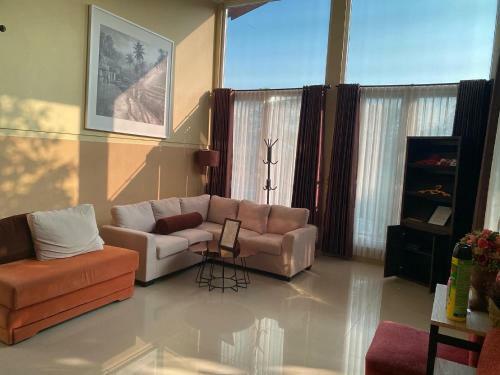 Hotel Embay House & Private Pool