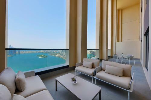 Doubletree By Hilton Sharjah Waterfront Hotel And Residences