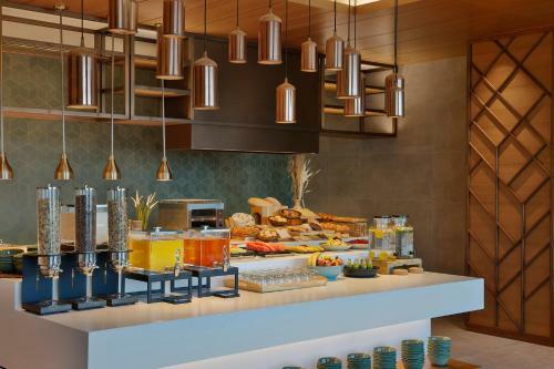 Doubletree By Hilton Sharjah Waterfront Hotel And Residences